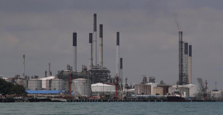 Singapore offers carbon tax rebates of up to 76% for refiners, petrochemical firms, sources say